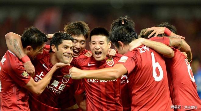 开云APP-包含上海上港大胜山东鲁能，牢牢把握联赛领跑的词条