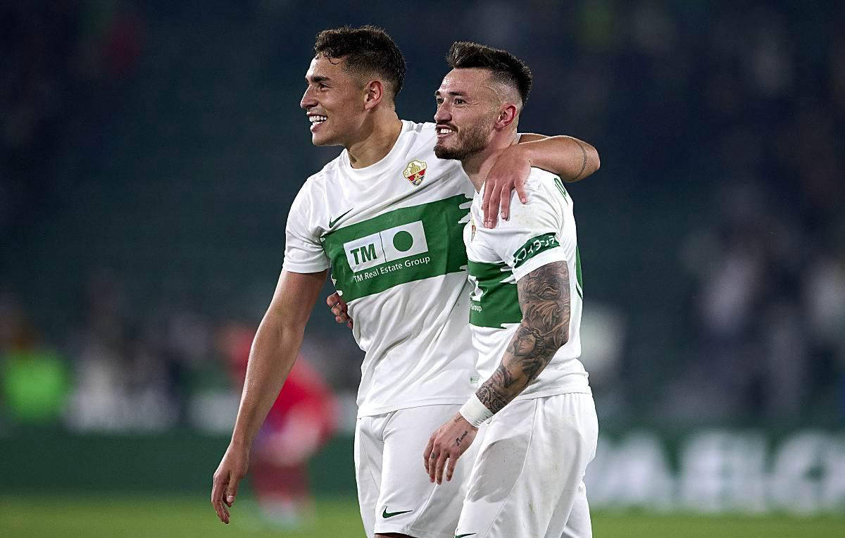 开云体育官网-塞维利亚主场困难取胜，守住三分