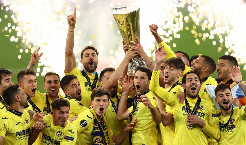 塞维利亚主场困难取胜,守住三分 塞维利亚主场困难取胜,守住三分