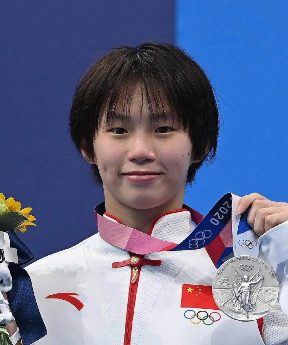 开云体育平台APP-姑娘力挺!竞技体育新星登上领奖台!的简单介绍