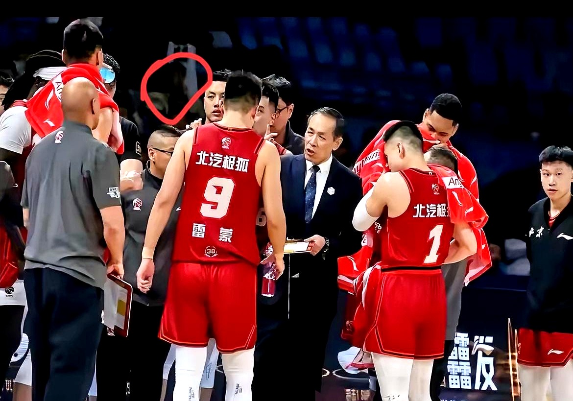 北京队遭遇惨败，广东队硬战获胜