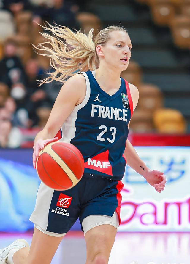 开云体育登录-包含奥运会篮球赛事:加拿大女篮夺冠季军花落法国的词条