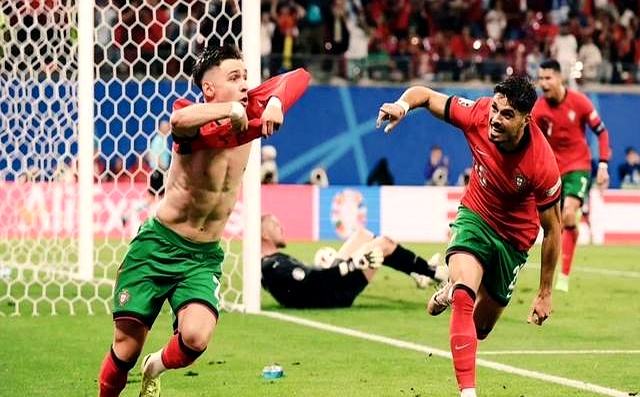 葡萄牙翻盘瑞典,C罗关键制胜 葡萄牙翻盘瑞典,C罗关键制胜