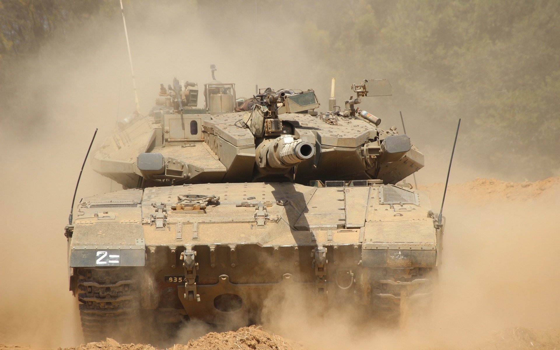 双面辉煌，共筑一脉绿茵史诗