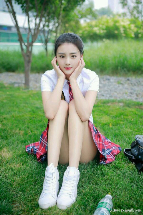 冰与火之歌，米切尔末节17分上演关键先生归来湖人主场掀翻黄蜂，新援致命一击定乾坤