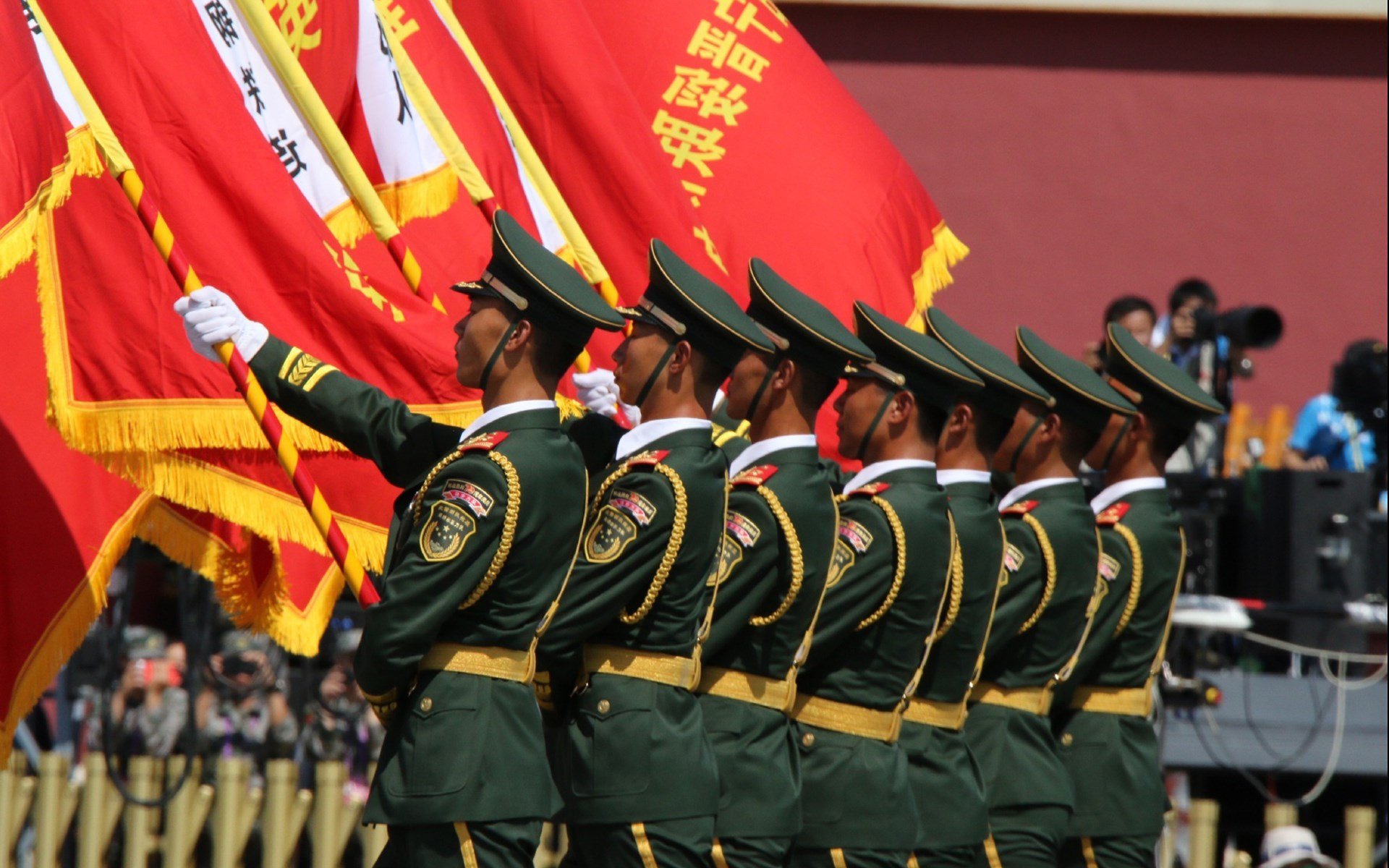 蓝衣之殇,太极虎啸,2026世界杯H组,韩国如何用一场横扫重写足球秩序,而罗德里戈的锋芒让世界侧目